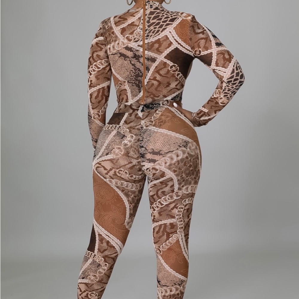 Two piece - Picture 2 of 3